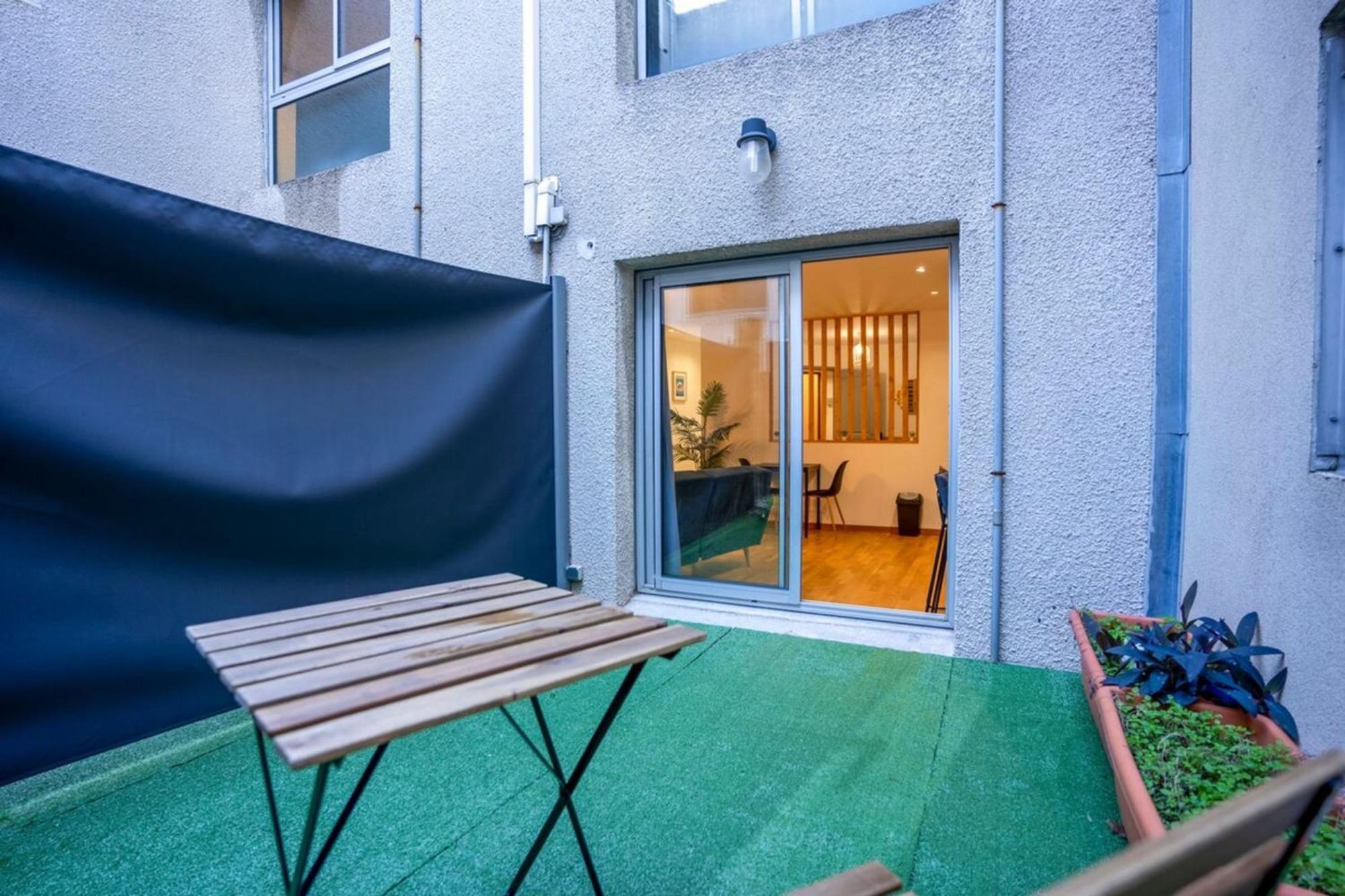 Atlas -Elix 100M Gare - Vue Remparts -Terrasse アヴィニョン エクステリア 写真